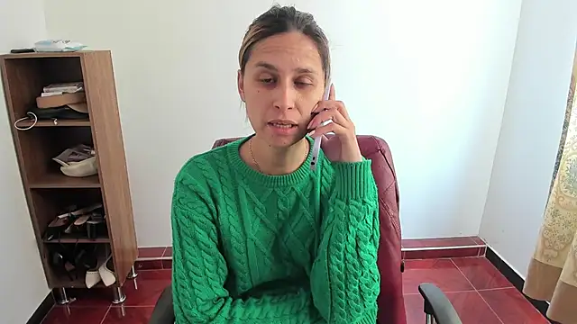 Snapshot of lauren_ashlee chatting on May 27, 2026, 3:19 pm lauren ashlee online show from May 27, 2026, 3:19 pm