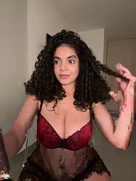 Snapshot of Mariecurl chatting on February 15, 2026, 3:29 am Mariecurl online show from February 15, 2026, 3:29 am