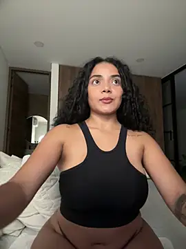 Snapshot of Mariecurl chatting on March 7, 2025, 12:37 am Mariecurl online show from March 7, 2025, 12:37 am