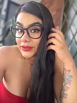 Snapshot of Insane_Issa chatting on March 1, 2025, 5:05 pm Insane Issa online show from March 1, 2025, 5:05 pm