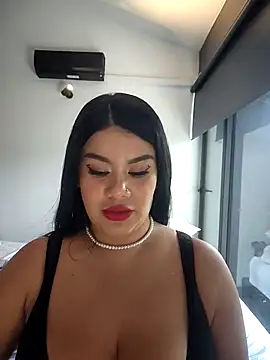 Snapshot of Insane_Issa chatting on September 23, 2025, 3:30 pm Insane Issa online show from September 23, 2025, 3:30 pm