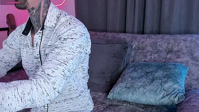 Snapshot of Mark_Kamper chatting on September 19, 2025, 11:42 pm Mark Kamper online show from September 19, 2025, 11:42 pm