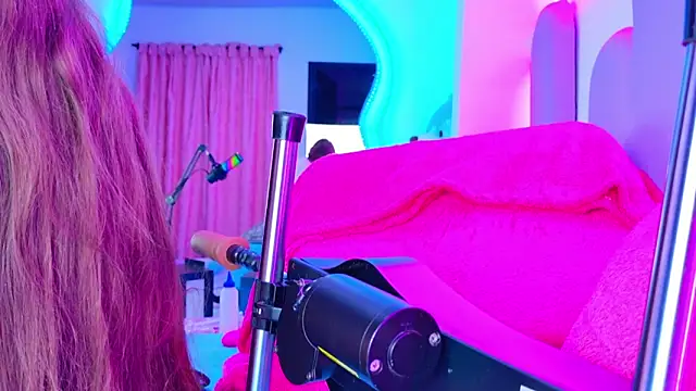 NathaxaLeans online show from March 28, 2026, 11:44 am