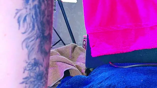 Snapshot of NathaxaLeans chatting on October 19, 2025, 11:46 am NathaxaLeans online show from October 19, 2025, 11:46 am