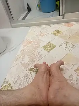 Hardapple01 online show from January 9, 2026, 3:57 am