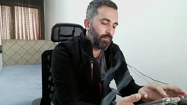 tgltplsr online show from November 24, 2025, 6:02 am