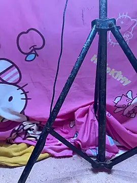 Snapshot of m_yummyshish chatting on February 8, 2026, 9:12 pm m yummyshish online show from February 8, 2026, 9:12 pm