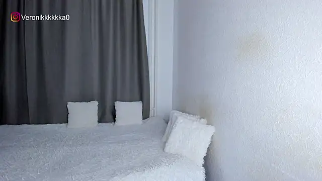 Snapshot of Veronikkkkka chatting on October 13, 2025, 2:18 pm Veronikkkkka online show from October 13, 2025, 2:18 pm