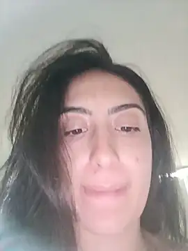 MIYESSI online show from May 26, 2026, 9:02 pm