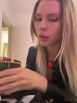 Snapshot of KittyKatyDream chatting on February 21, 2026, 3:58 pm KittyKatyDream online show from February 21, 2026, 3:58 pm