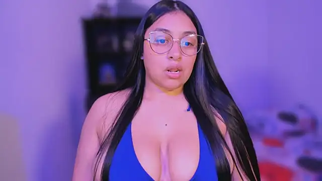 Soysofiarodrigu online show from February 26, 2025, 7:42 pm