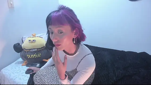 tati cardenas online show from February 18, 2025, 4:37 am