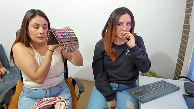  girls on fire  online show from February 22, 2025, 7:14 pm