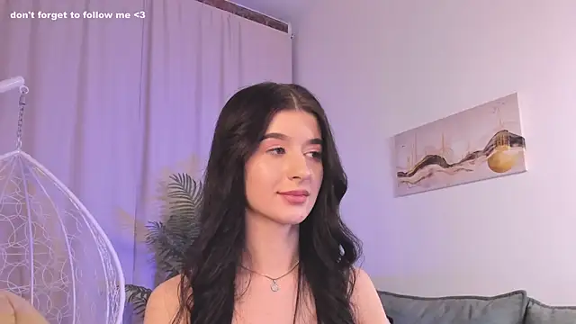 Snapshot of LauraCoy chatting on January 21, 2025, 11:24 pm LauraCoy online show from January 21, 2025, 11:24 pm