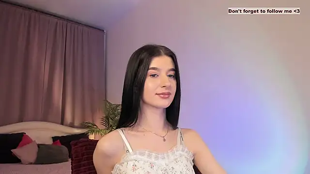 Snapshot of LauraCoy chatting on January 12, 2025, 4:10 am LauraCoy online show from January 12, 2025, 4:10 am