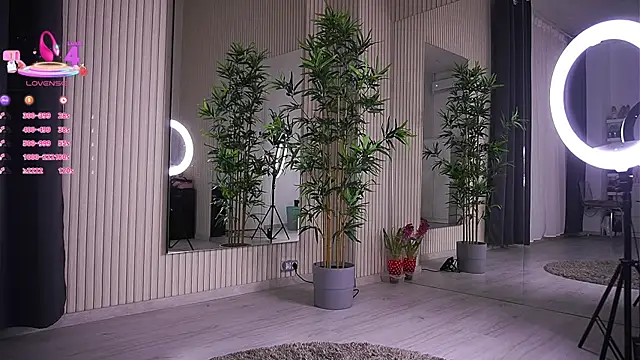 Abbela White online show from March 5, 2025, 6:33 am