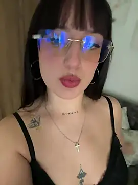 Megan lu2 online show from March 1, 2025, 3:53 am