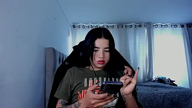 aliice walker  online show from February 16, 2026, 3:43 pm