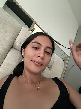 Sophie  Foxxx online show from November 10, 2025, 7:19 pm