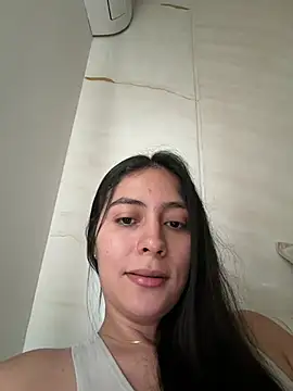 Sophie  Foxxx online show from April 18, 2026, 10:54 pm