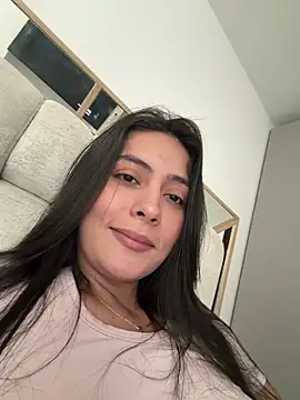 Sophie  Foxxx online show from April 13, 2026, 8:02 pm