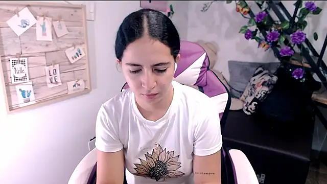 Snapshot of samantha_baby_ chatting on May 2, 2026, 4:12 pm samantha baby online show from May 2, 2026, 4:12 pm
