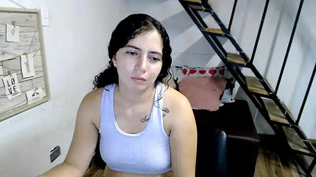 samantha baby  online show from March 5, 2025, 11:27 pm