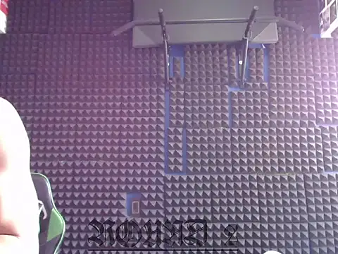 Snapshot of Curly_Angel24 chatting on November 12, 2025, 3:05 pm Curly Angel24 online show from November 12, 2025, 3:05 pm