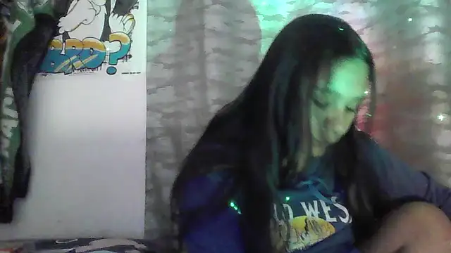 Snapshot of Charis_21 chatting on July 5, 2026, 4:52 am Charis 21 online show from July 5, 2026, 4:52 am