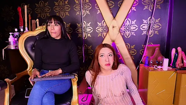 Sunny n Mia online show from October 8, 2025, 7:47 pm