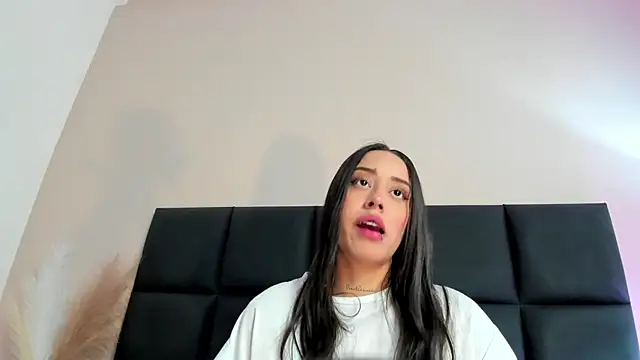 Snapshot of NoraDasilva chatting on November 14, 2025, 12:36 am NoraDasilva online show from November 14, 2025, 12:36 am