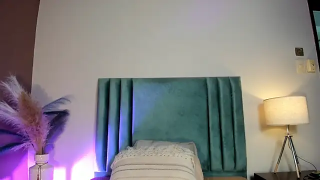 Snapshot of NoraDasilva chatting on February 23, 2026, 11:27 pm NoraDasilva online show from February 23, 2026, 11:27 pm