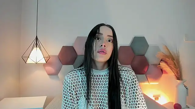 Snapshot of NoraDasilva chatting on October 26, 2025, 2:06 pm NoraDasilva online show from October 26, 2025, 2:06 pm