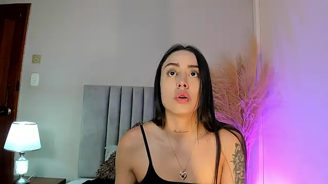 NoraDasilva online show from December 20, 2025, 2:20 pm