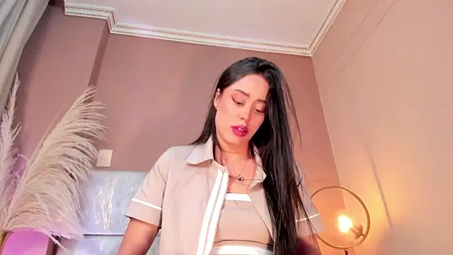 Snapshot of NoraDasilva chatting on November 8, 2025, 12:36 am NoraDasilva online show from November 8, 2025, 12:36 am