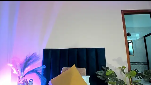 Snapshot of NoraDasilva chatting on February 24, 2026, 10:21 pm NoraDasilva online show from February 24, 2026, 10:21 pm