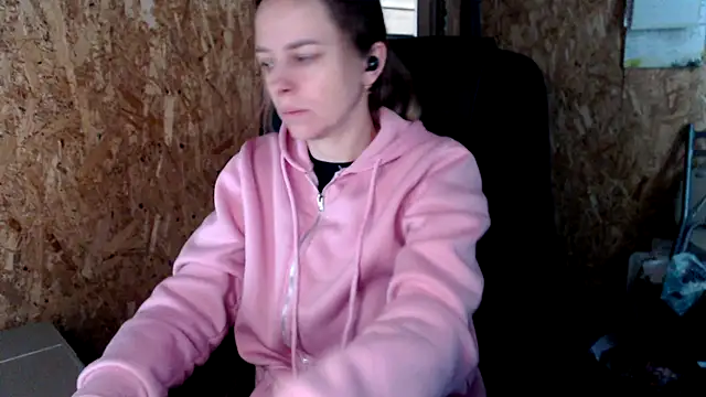 las sweet online show from February 9, 2026, 10:02 am