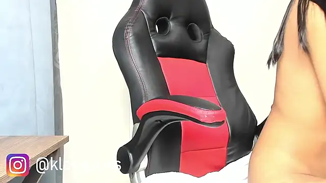 Kloe-squirts online show from October 9, 2025, 2:28 pm