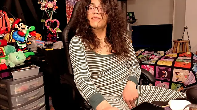 ShinyCherub online show from September 15, 2025, 12:22 am