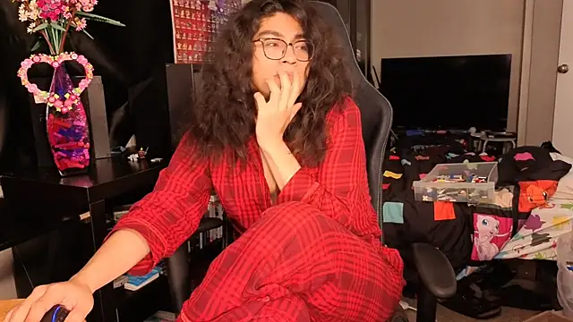 ShinyCherub online show from March 20, 2025, 4:09 pm