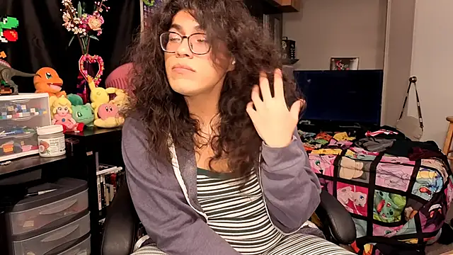 ShinyCherub online show from October 4, 2025, 5:42 am