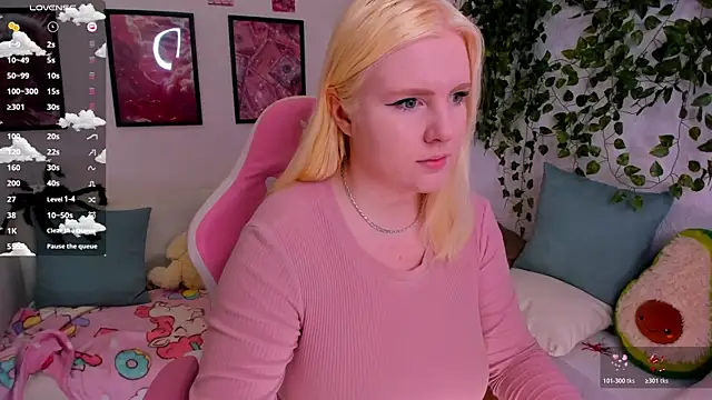 Snapshot of art_lovee chatting on February 6, 2026, 1:12 am art lovee online show from February 6, 2026, 1:12 am