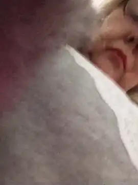 Merilulla online show from March 19, 2025, 1:32 am