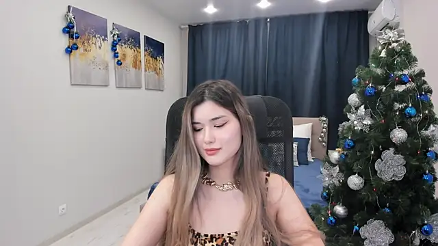 Snapshot of AnneTLi chatting on December 17, 2024, 9:50 am AnneTLi online show from December 17, 2024, 9:50 am