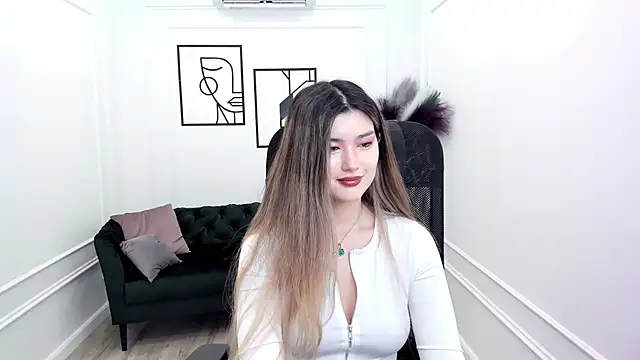 Snapshot of AnneTLi chatting on September 22, 2025, 3:23 am AnneTLi online show from September 22, 2025, 3:23 am