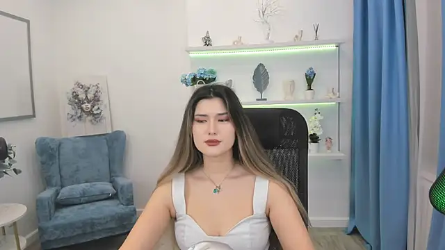 Snapshot of AnneTLi chatting on September 19, 2025, 3:21 am AnneTLi online show from September 19, 2025, 3:21 am