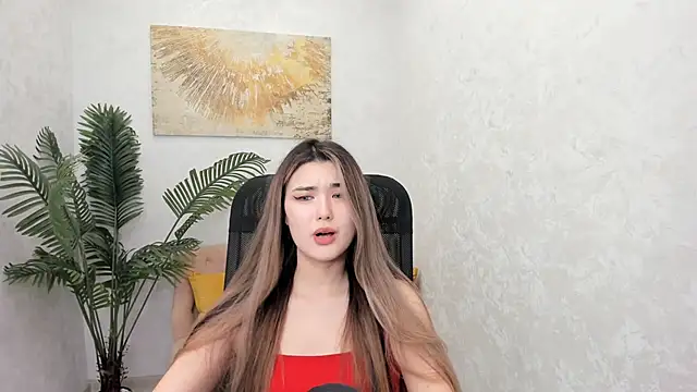 Snapshot of AnneTLi chatting on December 3, 2024, 10:12 am AnneTLi online show from December 3, 2024, 10:12 am