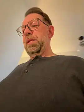 Melodic2112 online show from December 28, 2024, 9:08 pm