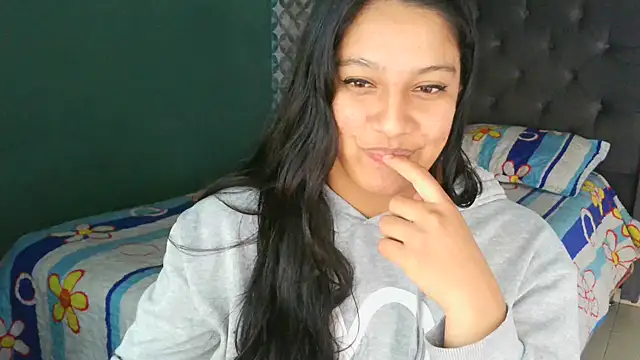 almaswan1 online show from November 26, 2025, 5:24 pm