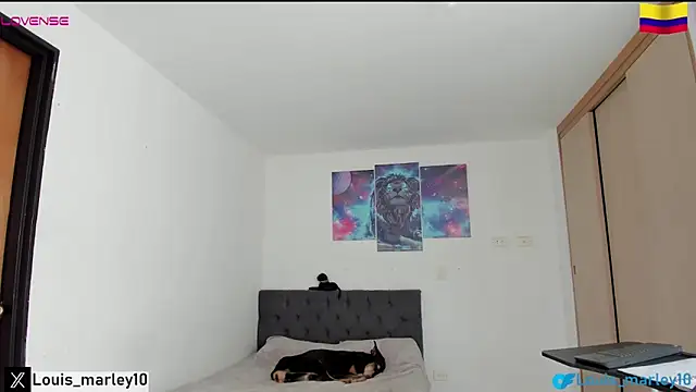 Snapshot of Louis_marley__ chatting on October 21, 2025, 3:55 pm Louis marley online show from October 21, 2025, 3:55 pm